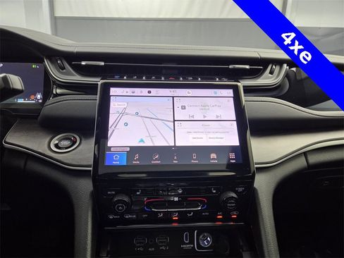 Used 2023 Jeep Grand Cherokee 4WD 4xe image 34