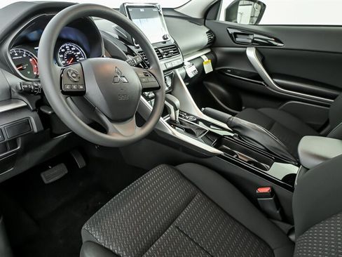 New 2026 Mitsubishi Eclipse Cross LE AWD/4WD image 13