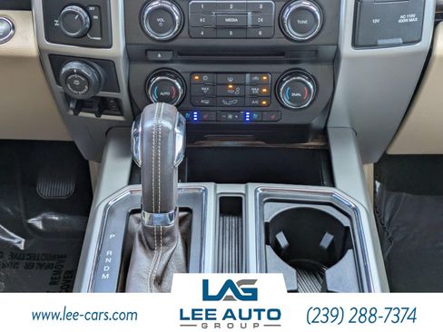 Used 2018 Ford F150 Lariat w/ Trailer Tow Package RWD image 15