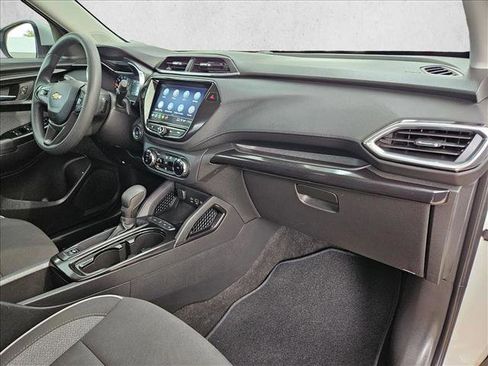 Used 2023 Chevrolet TrailBlazer LT w/ Convenience Package image 21