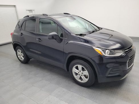 Used 2022 Chevrolet Trax LT w/ Driver Confidence Package AWD/4WD image 11