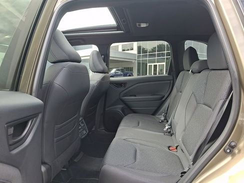 Certified 2025 Subaru Forester Premium AWD/4WD image 11
