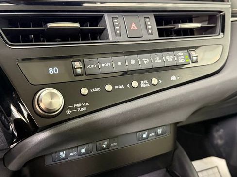 Certified 2025 Lexus ES 300h 300h image 20
