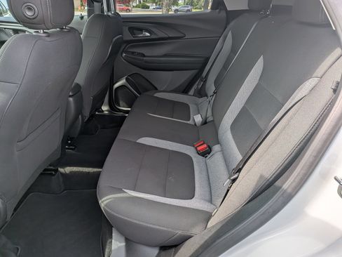 Used 2025 Chevrolet TrailBlazer LT AWD/4WD image 28