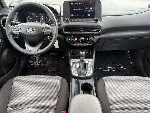 Used 2022 Hyundai Kona SE image 10