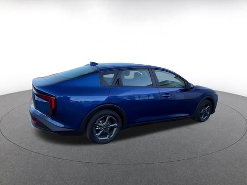 Used 2025 Kia K4 FWD image 15