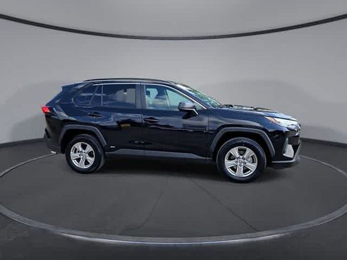 Used 2024 Toyota RAV4 LE AWD/4WD image 9