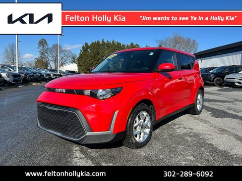 Used 2024 Kia Soul LX w/ Option Group 015 image 1