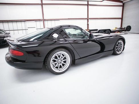 Used 2000 Dodge Viper GTS image 12