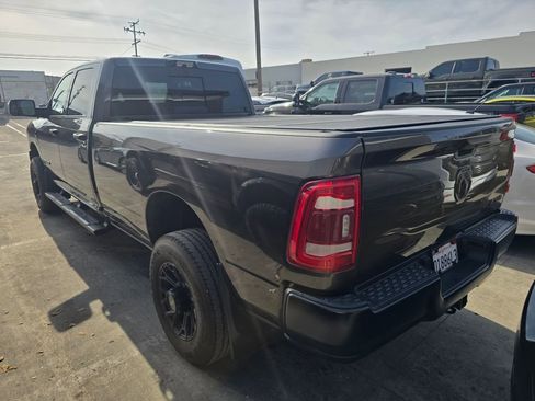 Used 2022 RAM 3500 Tradesman w/ Safety Group image 9