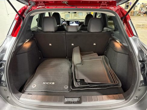 Certified 2025 Nissan Kicks SR AWD/4WD image 35