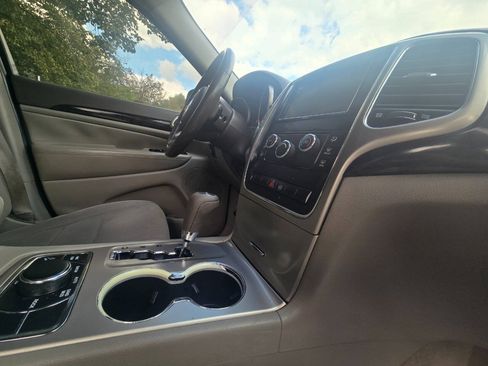 Used 2012 Jeep Grand Cherokee Laredo w/ Laredo E Group AWD/4WD image 26