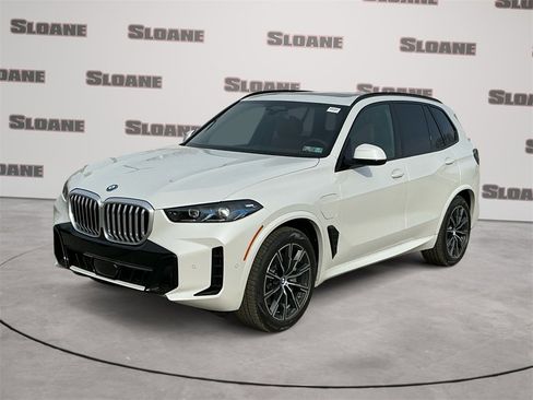 New 2026 BMW X5 xDrive50e w/ Executive Package image 1