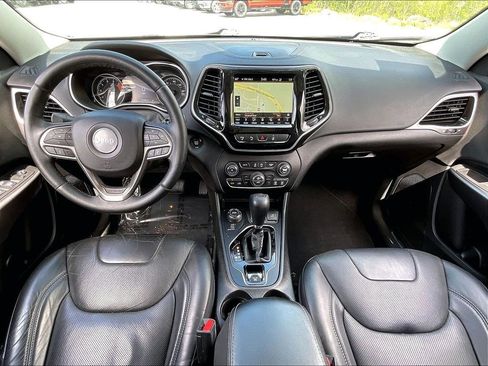 Used 2019 Jeep Cherokee Limited w/ Luxury Group AWD/4WD image 20