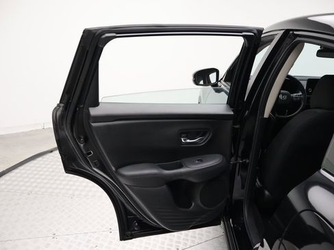 Used 2023 Honda HR-V LX image 21