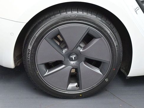 Used 2021 Tesla Model 3 Standard Range Plus RWD image 31