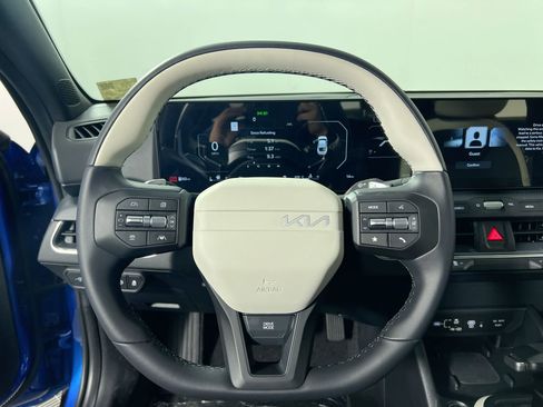 New 2026 Kia K4 GT-Line FWD image 17