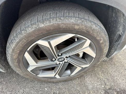 Certified 2024 Hyundai Tucson Limited AWD/4WD image 29