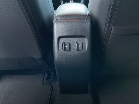 Used 2024 Nissan Kicks SV image 19