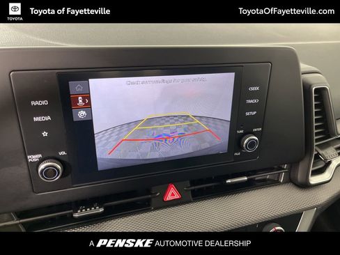 Used 2025 Kia Sportage LX image 26