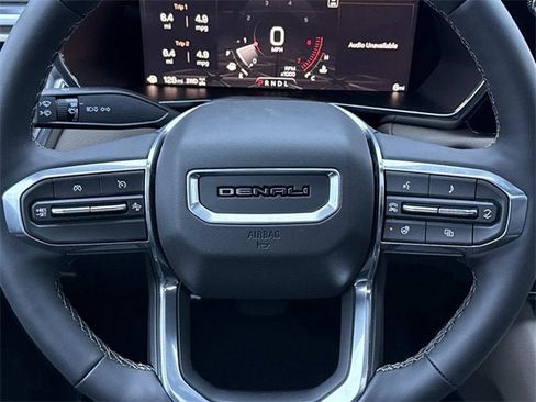 New 2026 GMC Canyon Denali image 17