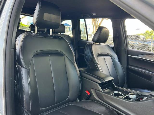 Certified 2025 Jeep Grand Cherokee Limited RWD image 40