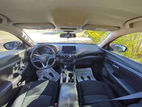 Used 2021 Nissan Sentra SV image 27