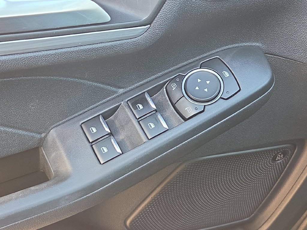 Certified 2023 Ford Escape Platinum w/ Premium Technology Package AWD/4WD image 13