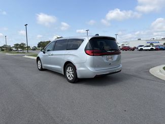 Used 2023 Chrysler Pacifica Touring-L FWD video 2