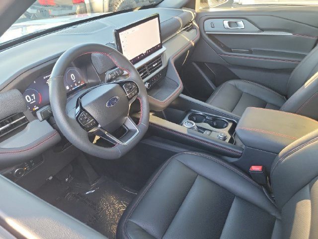 Used 2026 Ford Explorer ST-Line w/ ST-Line Street Pack RWD image 24
