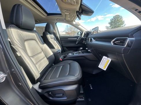New 2025 MAZDA CX-5 AWD 2.5 S w/ Preferred Package image 29