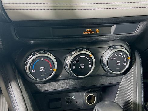 Certified 2020 Toyota Yaris XLE image 15