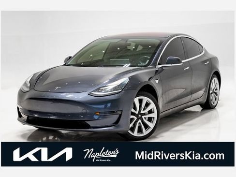 Used 2018 Tesla Model 3 Long Range RWD image 1