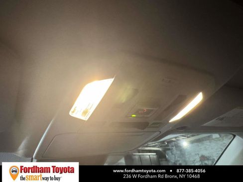Used 2022 Toyota Highlander XLE image 30