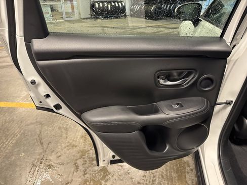 Used 2026 Honda HR-V EX-L image 26