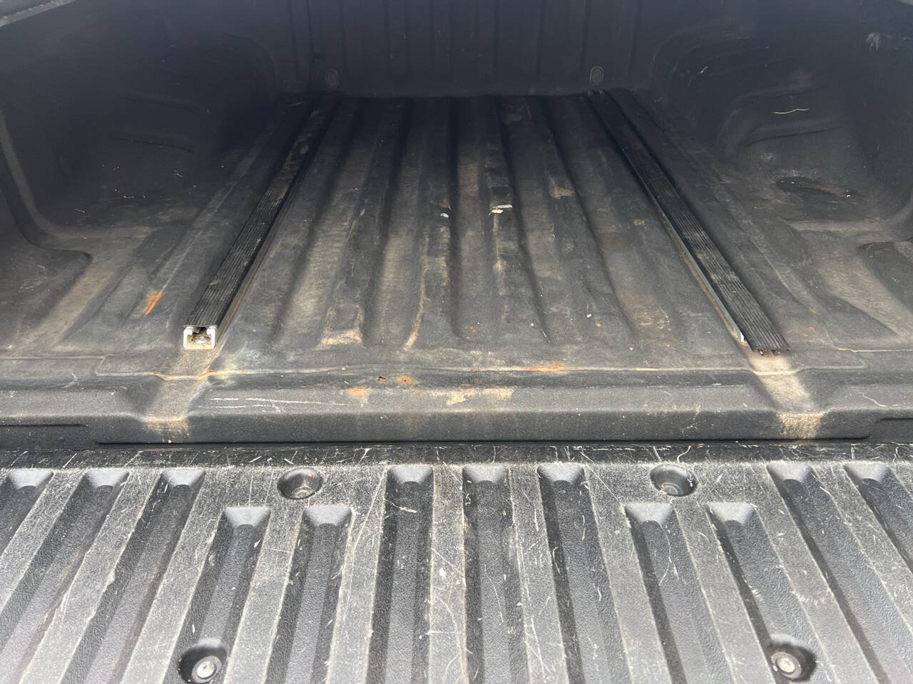 Used 2010 Nissan Frontier SE AWD/4WD image 32