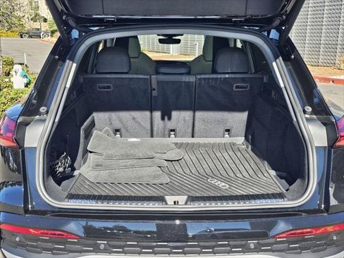 Used 2025 Audi Q5 Premium Plus w/ Premium Plus AWD/4WD image 7