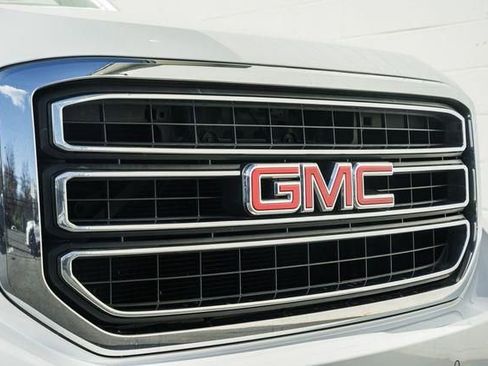 Used 2016 GMC Yukon SLT w/ Open Road Package image 11