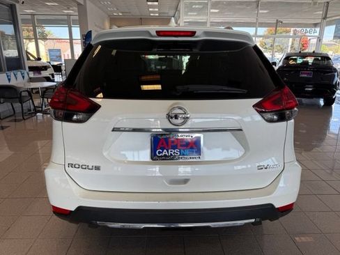 Used 2018 Nissan Rogue SV w/ Sun & Sound Touring Package AWD/4WD image 5