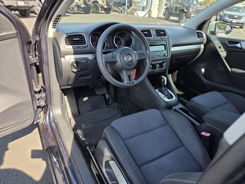 Used 2013 Volkswagen Golf 2-Door FWD image 11