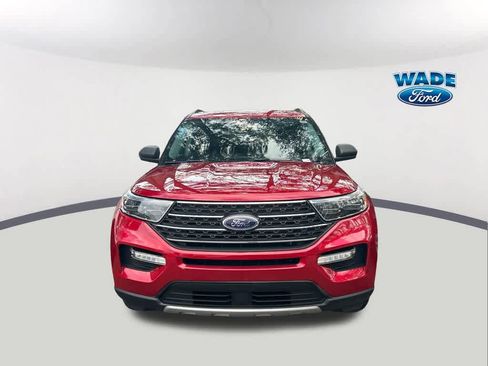 Certified 2022 Ford Explorer XLT w/ Equipment Group 202A image 2