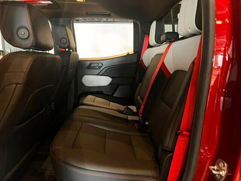 Used 2024 GMC Canyon AT4X w/ AT4X AEV Edition image 26