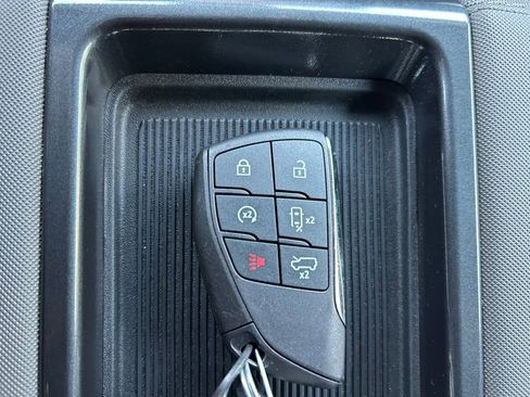 Used 2025 GMC Hummer EV 2X AWD/4WD image 37