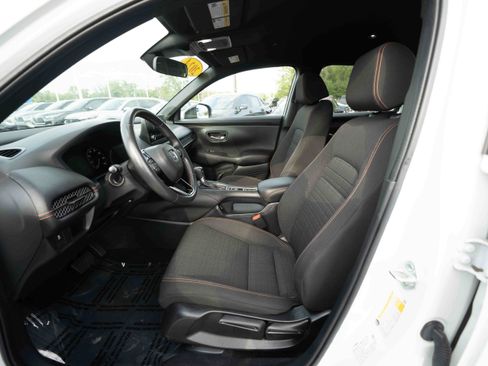 Used 2024 Honda HR-V Sport image 9