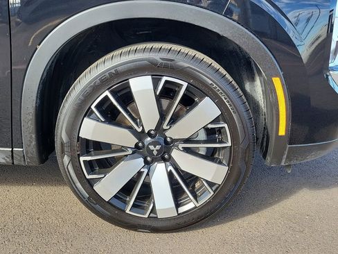 Used 2025 Mitsubishi Outlander SE image 5