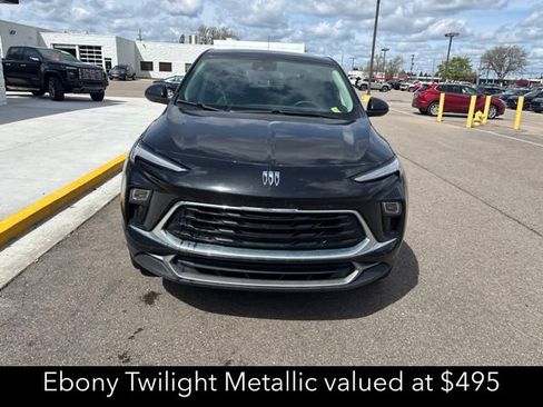 Used 2024 Buick Encore GX Preferred AWD/4WD image 3