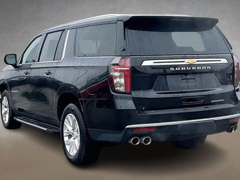 Used 2024 Chevrolet Suburban Premier AWD/4WD image 6