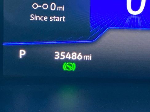 Certified 2022 Volkswagen Tiguan SE w/ Panoramic Sunroof Package image 15