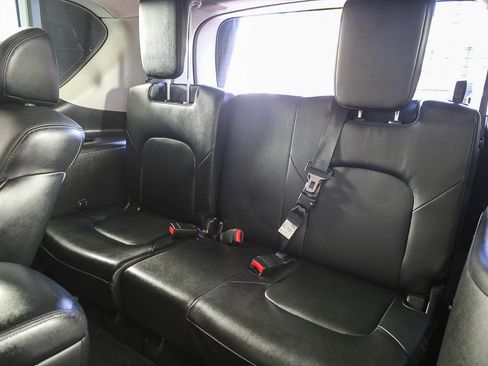 Used 2023 Nissan Armada SL w/ Captain's Chairs Package image 20