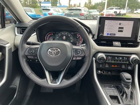 Used 2024 Toyota RAV4 XLE image 60